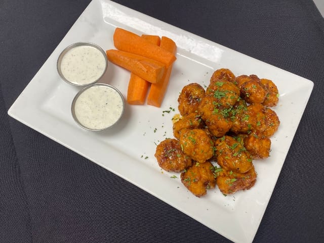 18 Boneless Wings