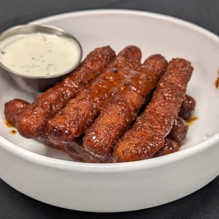 Nashville Mozzarella Sticks (V)